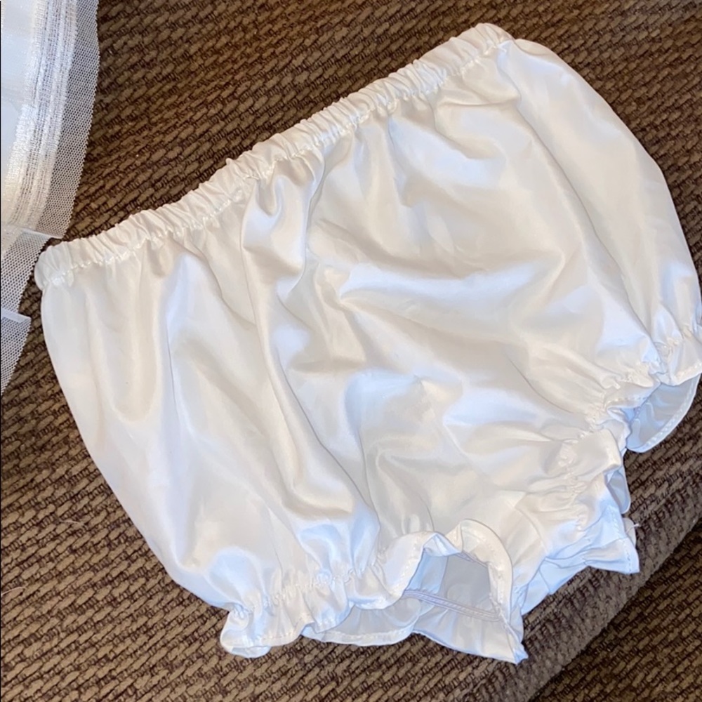 Dress - Picture 5 of 5